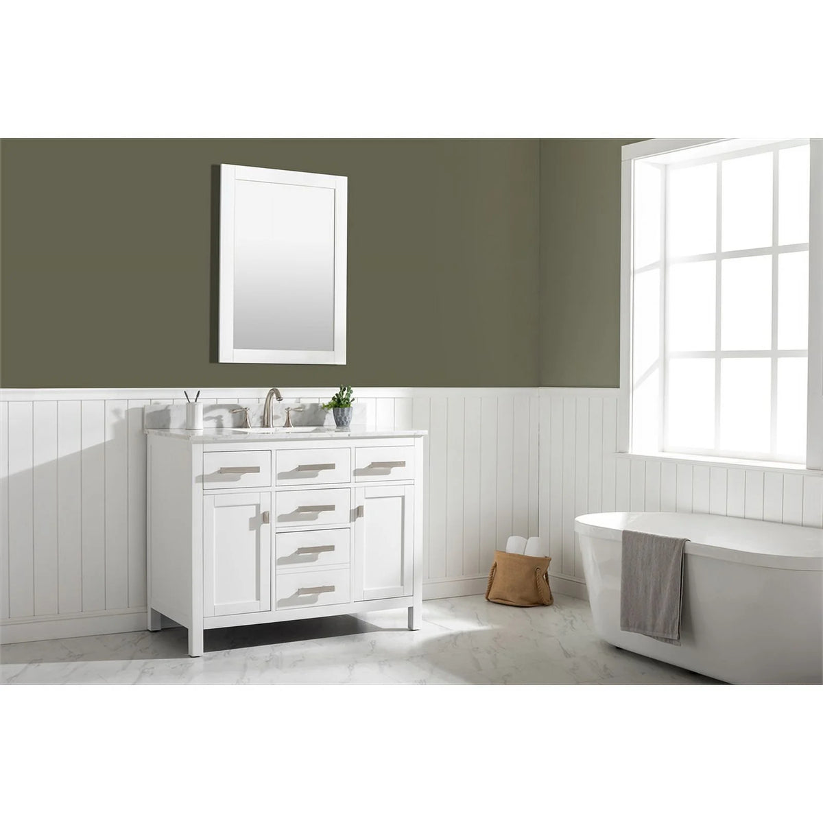 42" Single White Vanity I107924