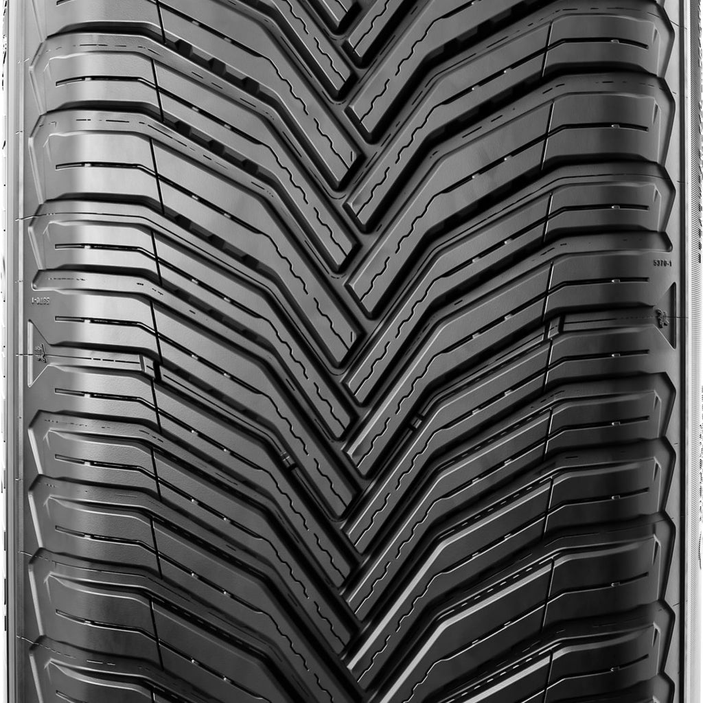 255/45R20/XL 105V All-Season Car Tire R4372