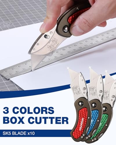 Folding Utility Knife Set with Extra Blades O37113
