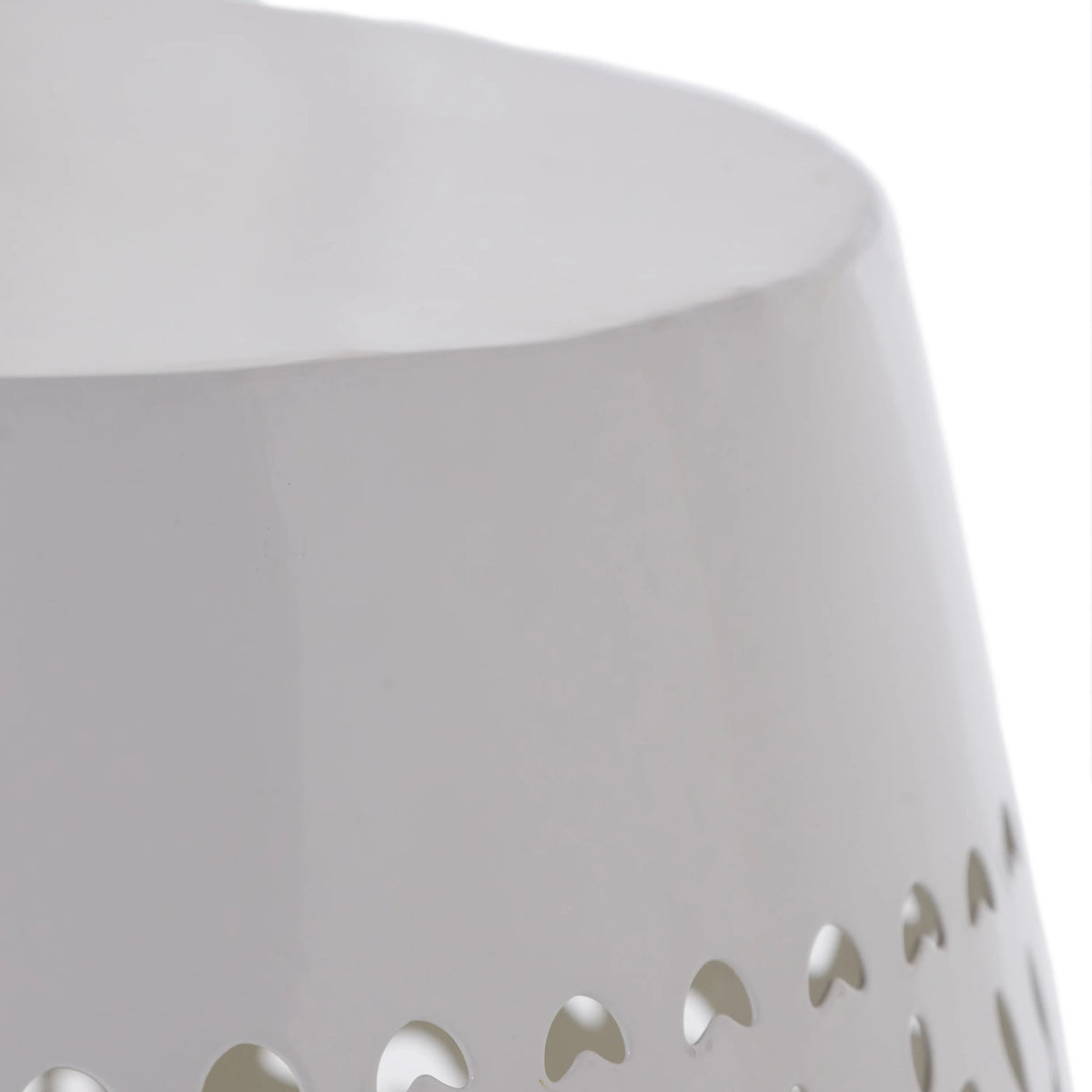 White 12 Lace Cut Iron Side Table I400