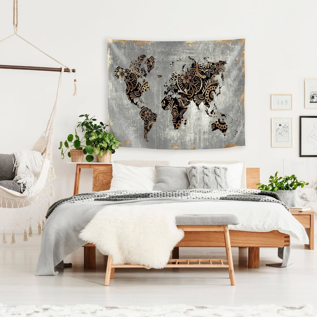 Gold World Map U612548