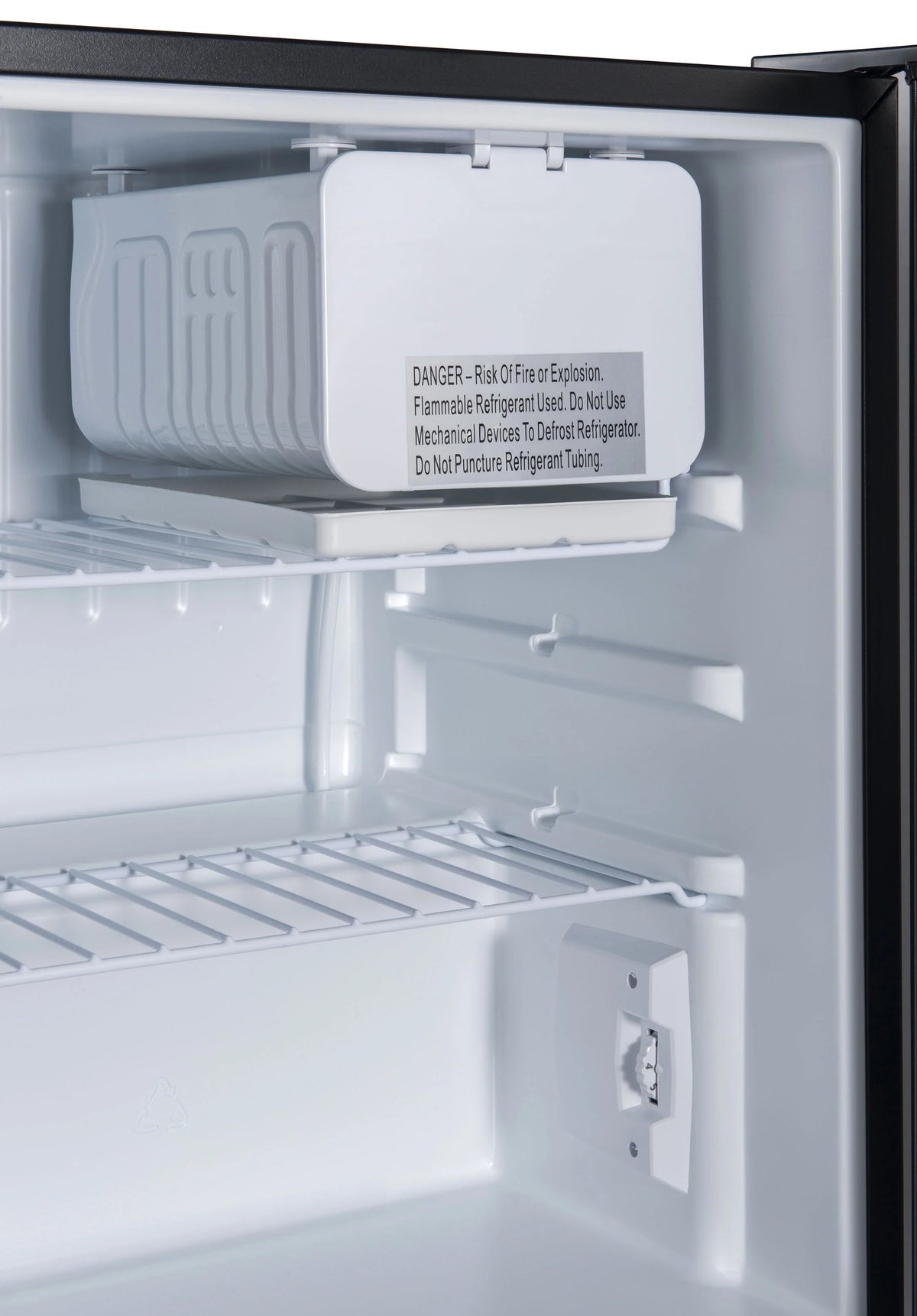 Black 2.7 Cu ft Single Door Mini Fridge K331