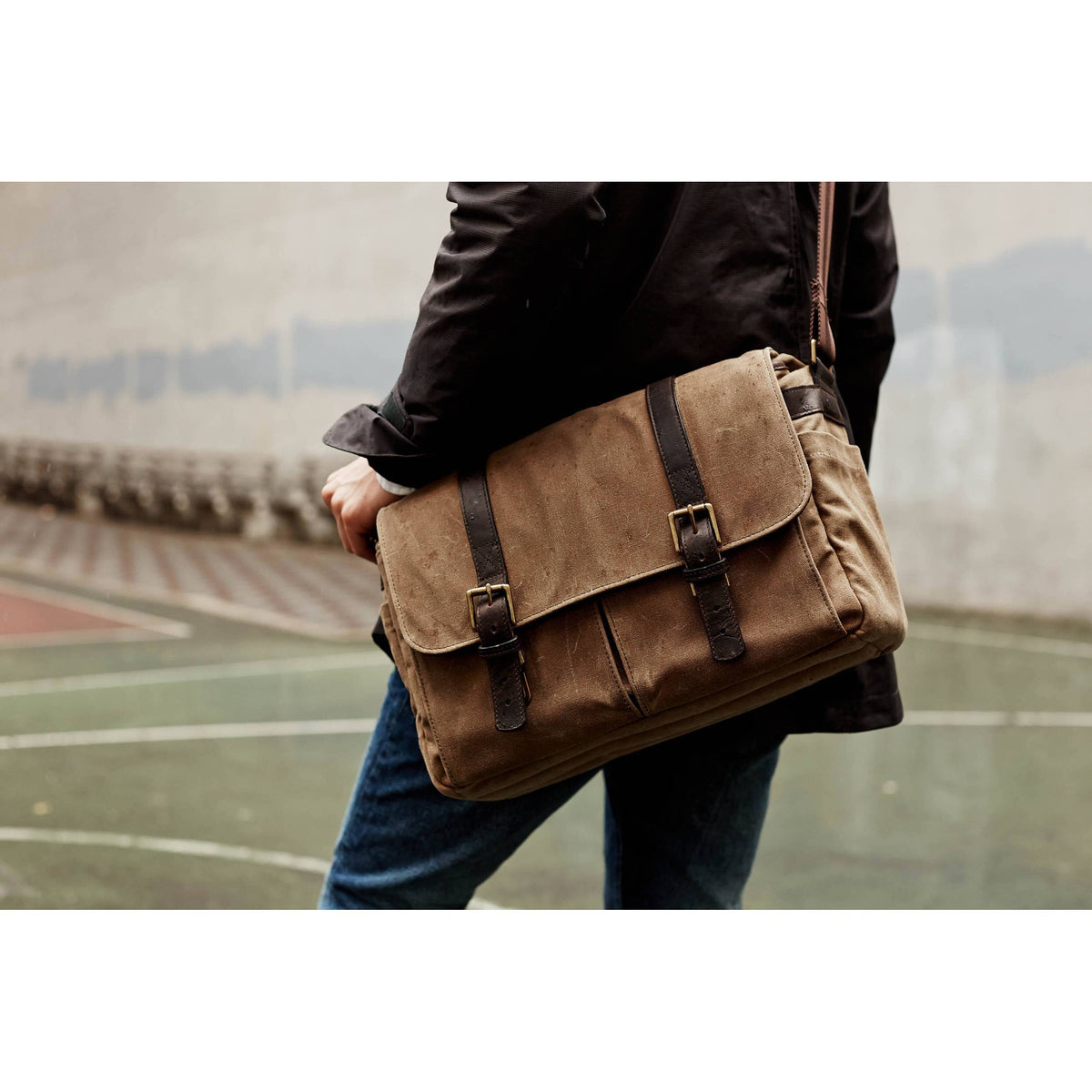 Black Camera Messenger Bag I720350